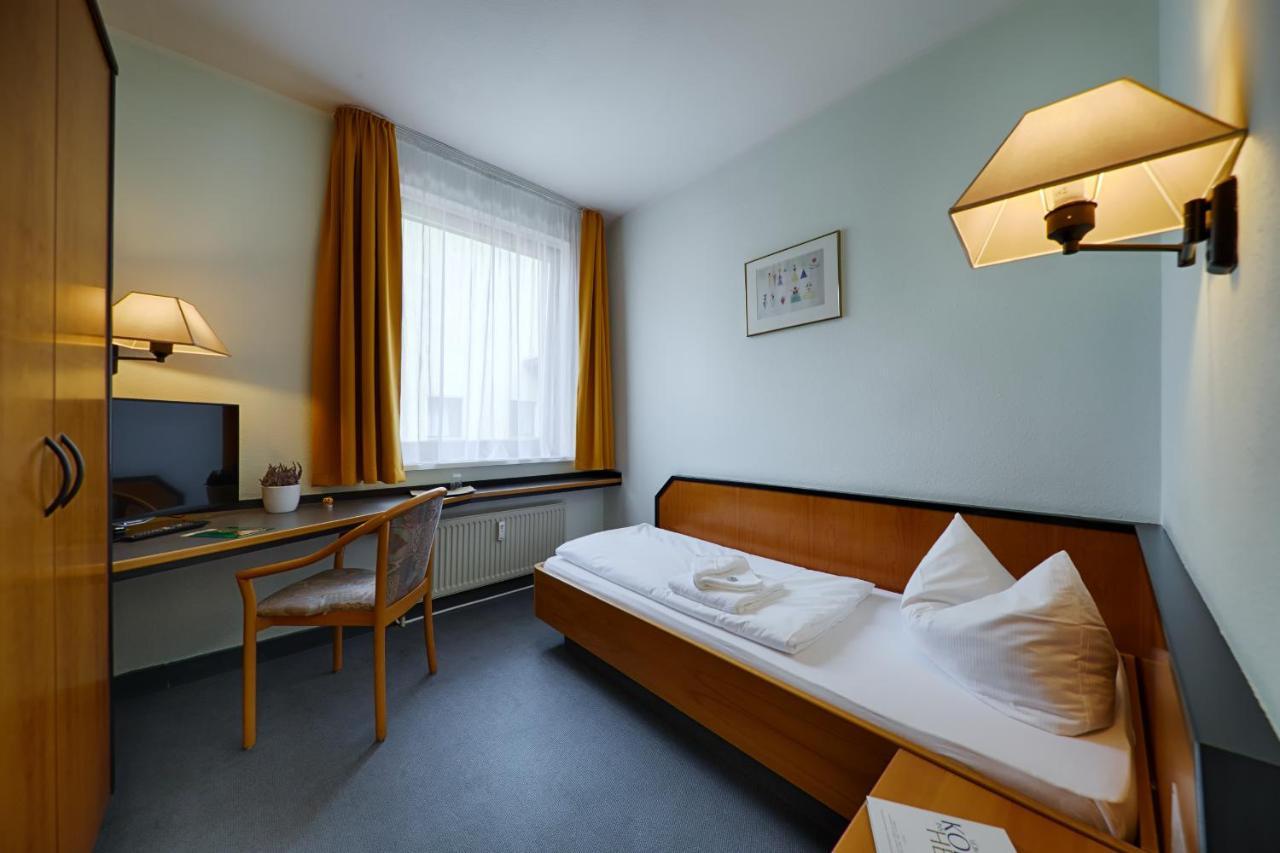 Hotel Sophienhof Königs Wusterhausen Exteriör bild